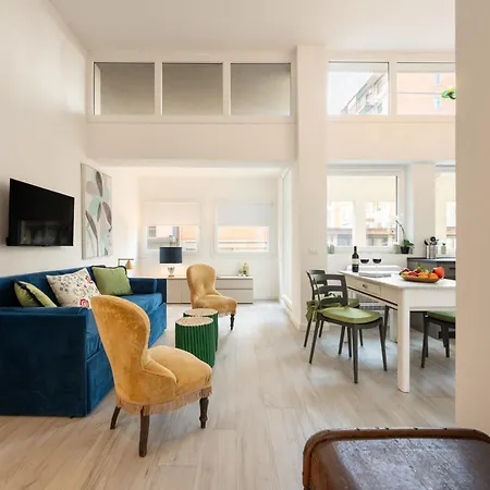 New Bright With Tram 50m And Free Parking Apartment Florence